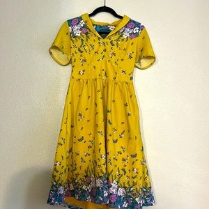 Vintage inspired yellow dress🌼🦋